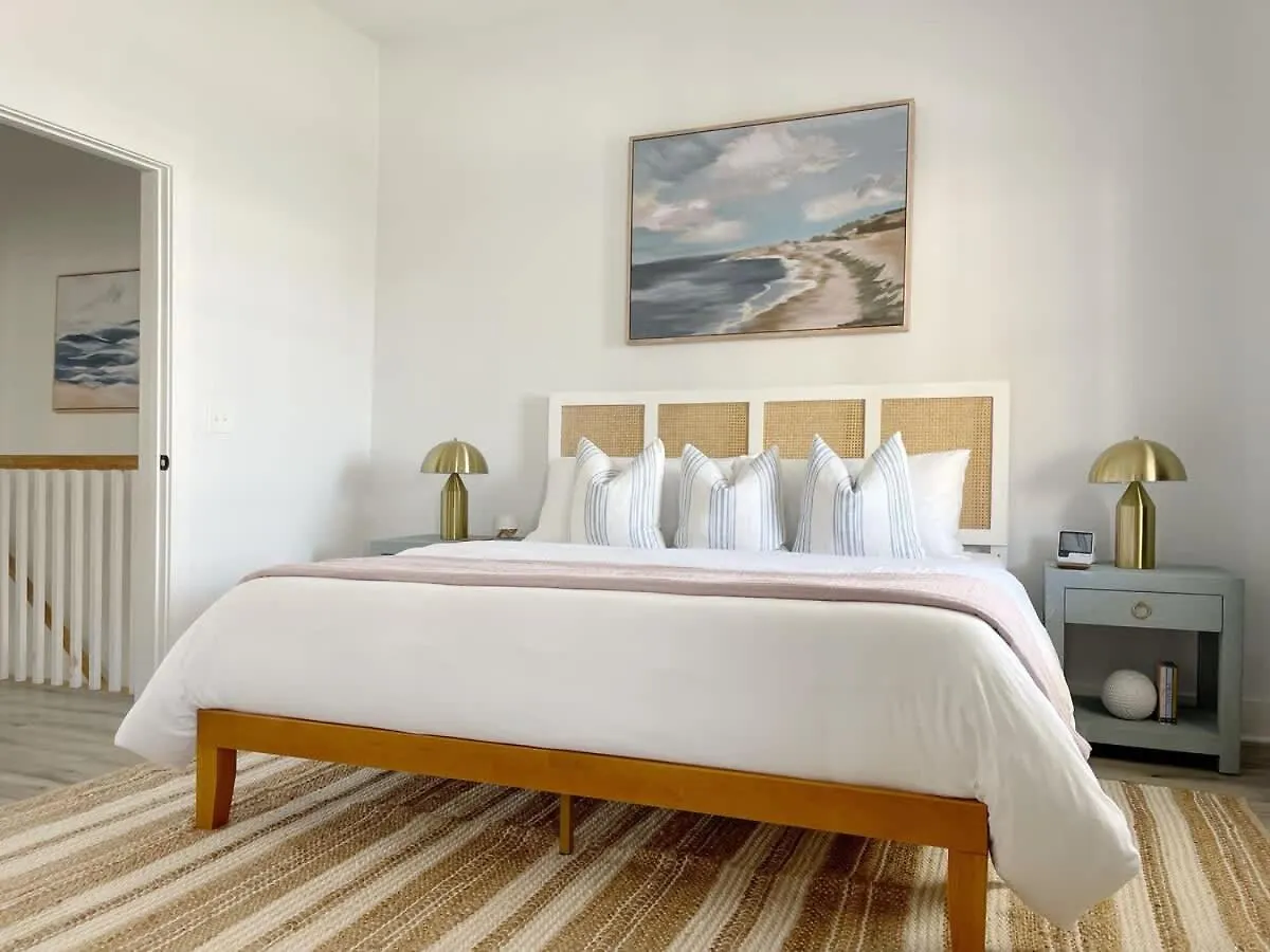 Elegant Duplex Steps To Forsyth! Villa Savannah 0*,  United States