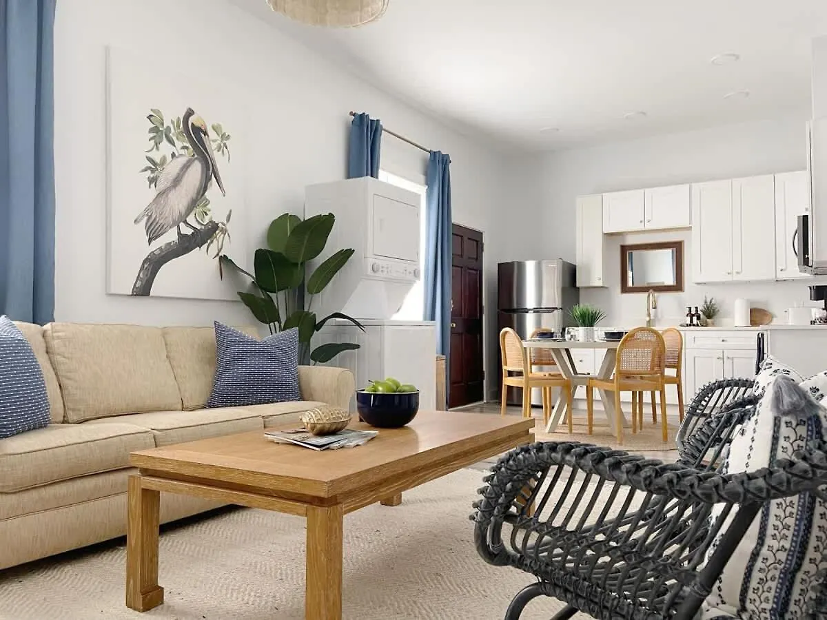 Elegant Duplex Steps To Forsyth! Villa Savannah 0*,  United States