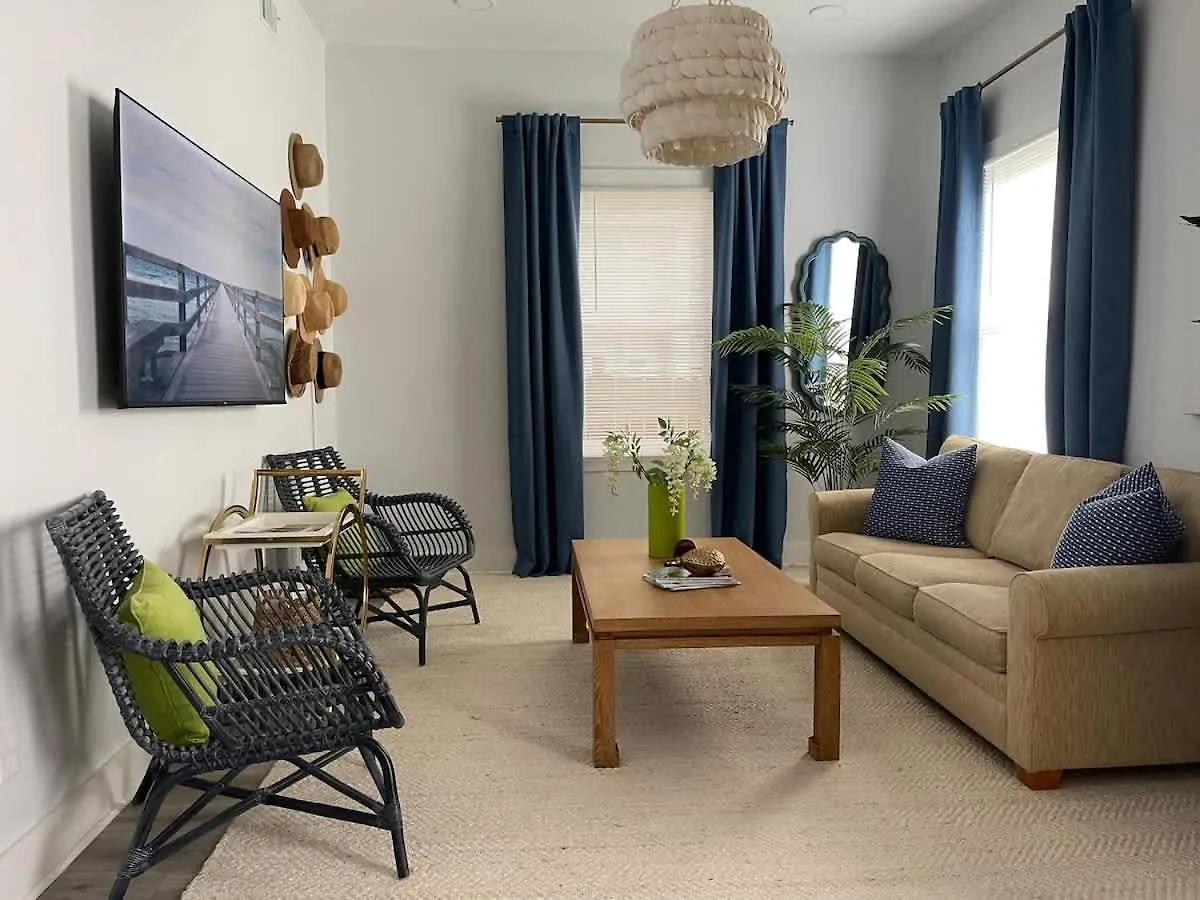 Holiday home Elegant Duplex Steps To Forsyth! Villa Savannah